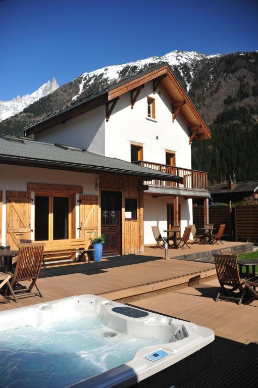 Mont Blanc Spa Chalet Bnb Chamonix Exterior foto